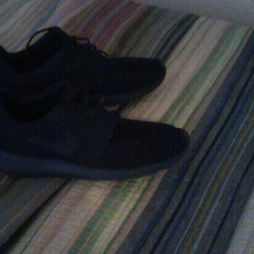 Boys shoes